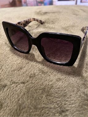 Free People Oversized Retro Square Sunglasses - Black & Tortoise/Leopard